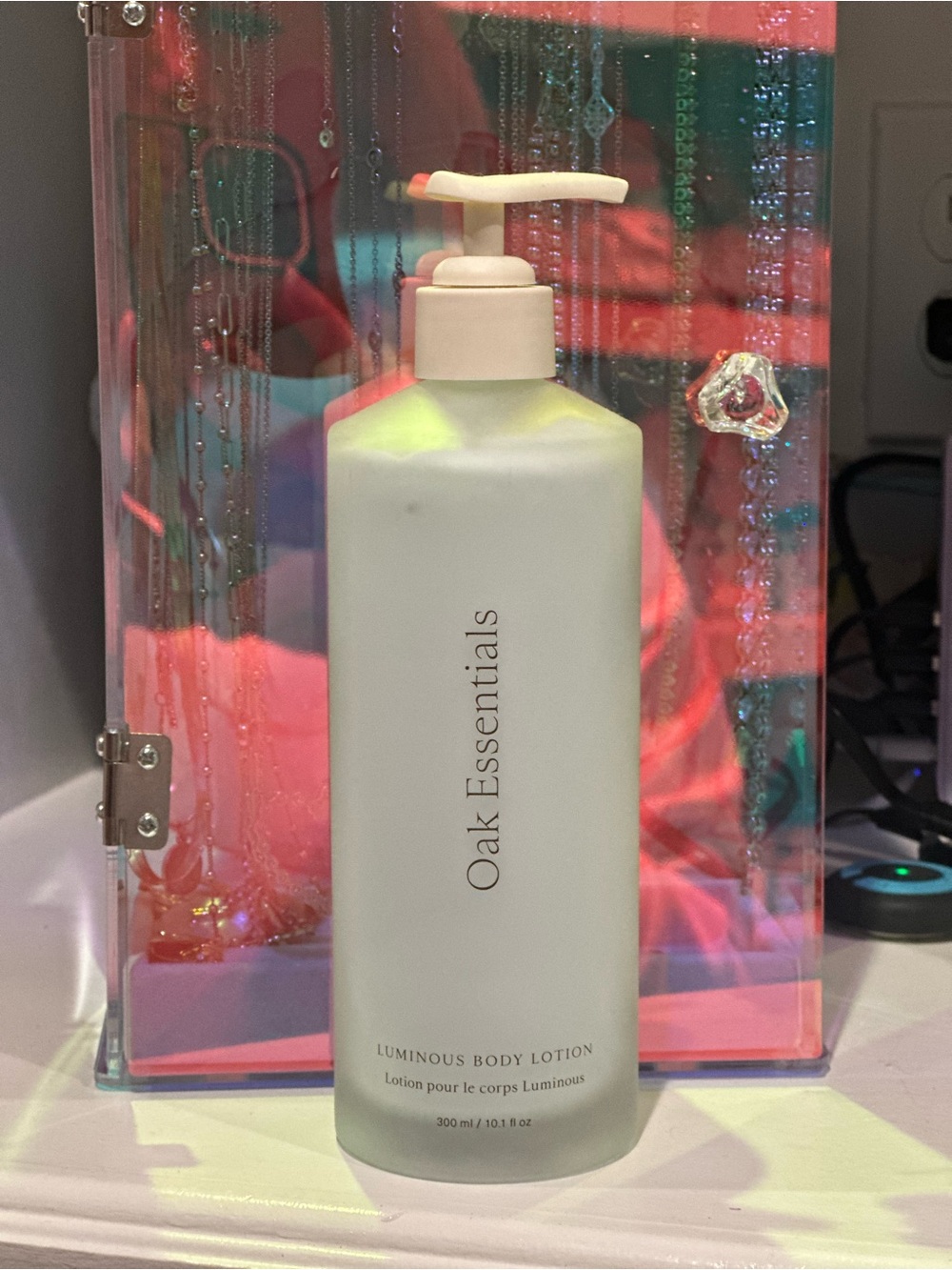 Oak Essentials Luminous Body Lotion - White